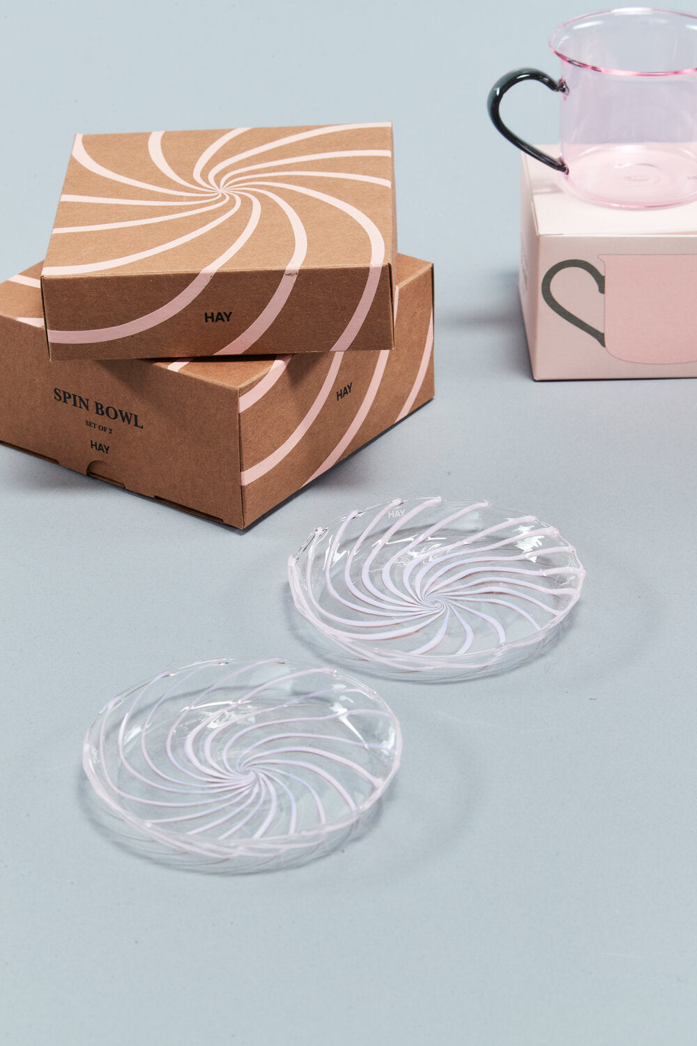 Spin Saucer, sæt af 2 - Clear with pink stripe